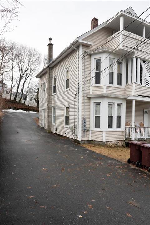33 Cross St, Woonsocket, RI 02895 photo 2