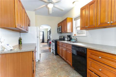 91 Ridgeway Ave, Warwick, RI 02889 photo 2
