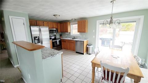 24 Blue Sky Dr, Westerly, RI 02891 photo 5