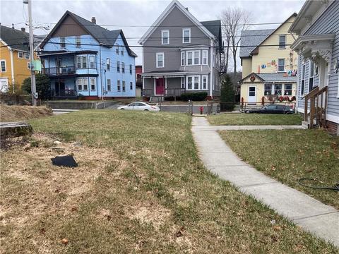 357 2nd Ave, Woonsocket, RI 02895 photo 21
