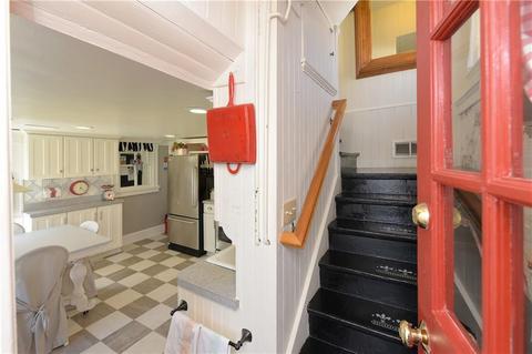 43 E View St, Warwick, RI 02888 photo 10