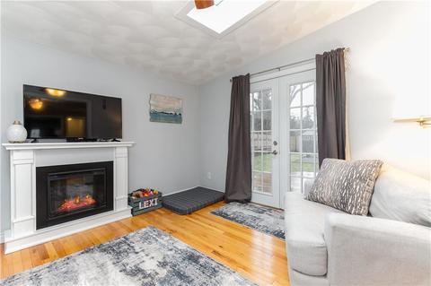 34 Hillside Dr, Warwick, RI 02889 photo 7