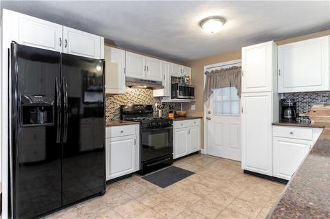 34 Hillside Dr, Warwick, RI 02889 photo 11