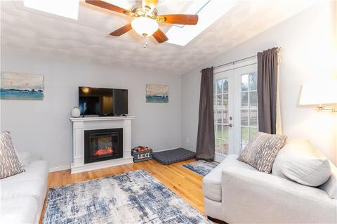 34 Hillside Dr, Warwick, RI 02889 photo 5