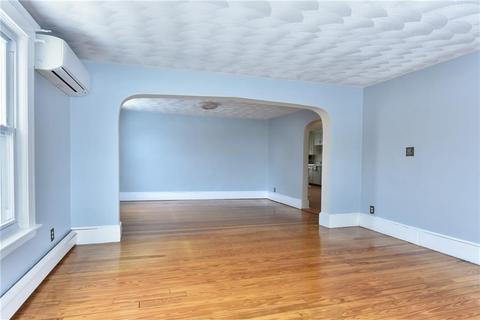 122 Angell St, Woonsocket, RI 02895 photo 10