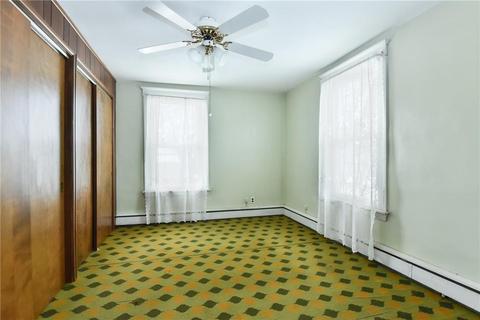 122 Angell St, Woonsocket, RI 02895 photo 16