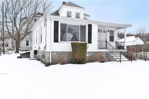 122 Angell St, Woonsocket, RI 02895 photo 1