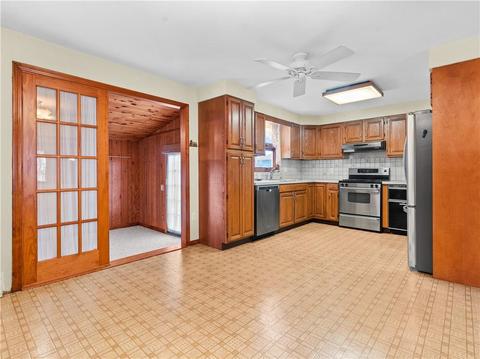 46 Ridgeway Dr, Warren, RI 02885 photo 6