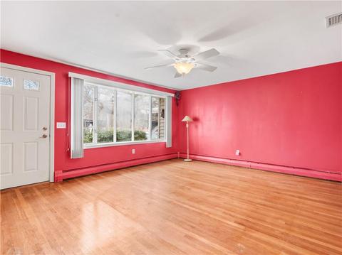46 Ridgeway Dr, Warren, RI 02885 photo 3