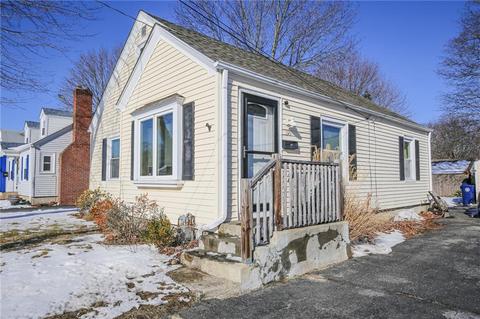38 Barber Ave, Warwick, RI 02886 photo 1