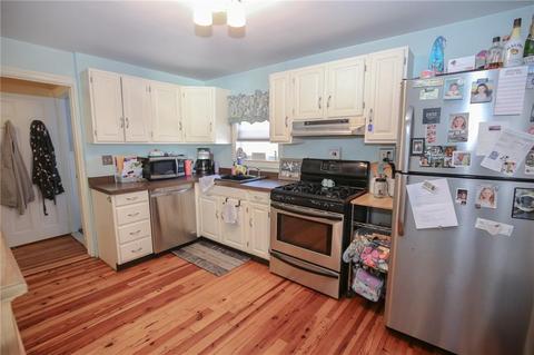 38 Barber Ave, Warwick, RI 02886 photo 3