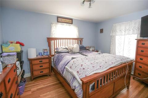 38 Barber Ave, Warwick, RI 02886 photo 7