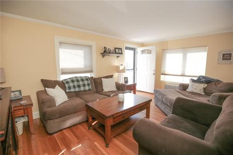 38 Barber Ave, Warwick, RI 02886 photo 4