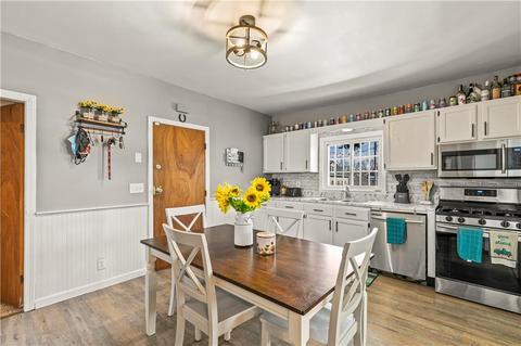 43 47 Summit St, Woonsocket, RI 02895 photo 3