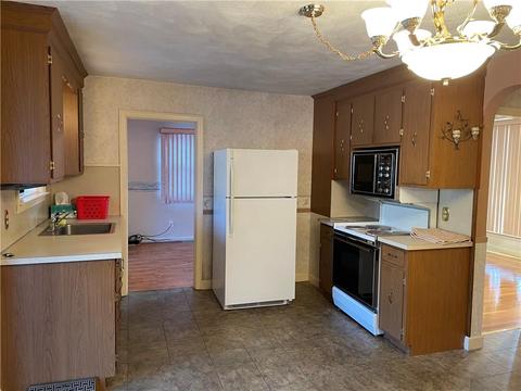 306 Privilege St, Woonsocket, RI 02895 photo 8