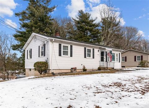 434 Arnold Rd, Coventry, RI 02816 photo 3