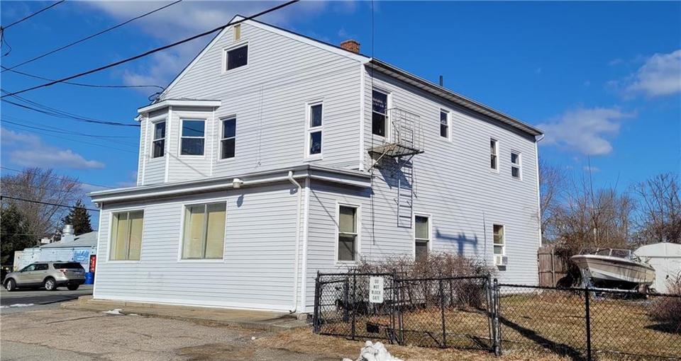 804 Oakland Beach Ave, Warwick, RI 02889 2 Photos MLS 1304189 Movoto