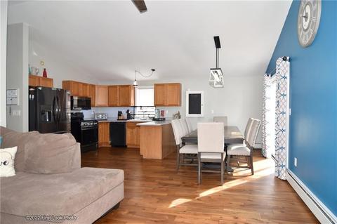 11 Nursery Ave, Woonsocket, RI 02895 photo 7