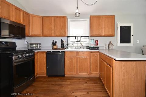 11 Nursery Ave, Woonsocket, RI 02895 photo 9