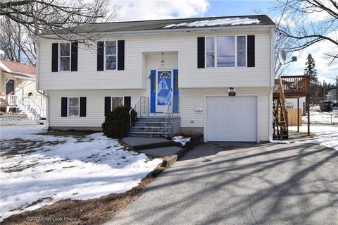 11 Nursery Ave, Woonsocket, RI 02895 photo 1