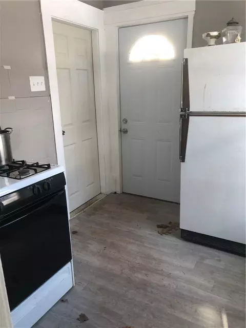 266 Elm St, Woonsocket, RI 02895 photo 17