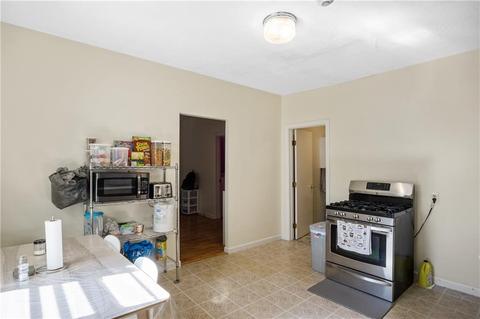 32 Dean St, Woonsocket, RI 02895 photo 28