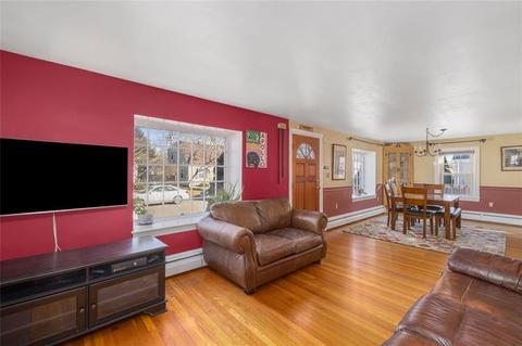 3 Barber Ave, Warwick, RI 02886 photo 10