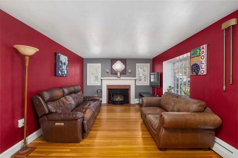 3 Barber Ave, Warwick, RI 02886 photo 9