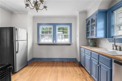 109 Gaskill St, Woonsocket, RI 02895 photo 5