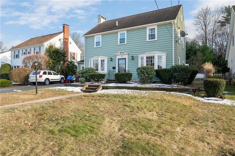109 Gaskill St, Woonsocket, RI 02895 photo 2