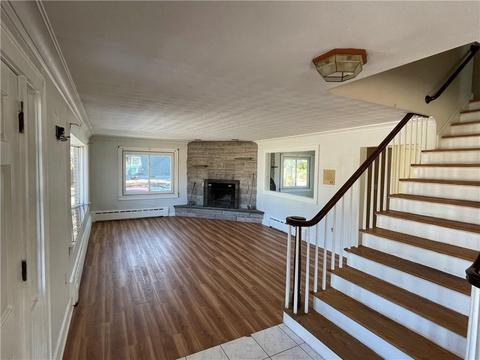 39 John St, Westerly, RI 02891 photo 2