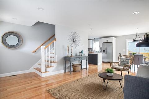 74 Harvard Ave, Warwick, RI 02889 photo 4