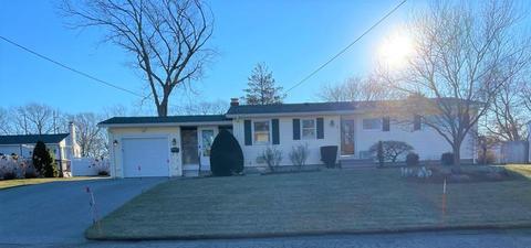 100 Thrush Rd, Warwick, RI 02886 photo 2