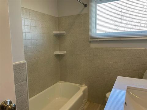 100 Thrush Rd, Warwick, RI 02886 photo 32