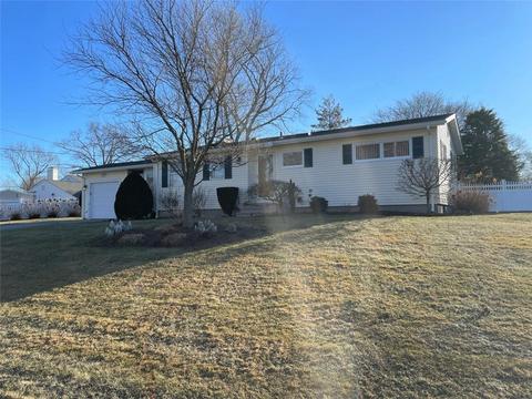 100 Thrush Rd, Warwick, RI 02886 photo 4