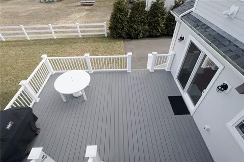 87 Winnapaug Rd, Westerly, RI 02891 photo 8