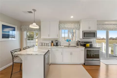 87 Winnapaug Rd, Westerly, RI 02891 photo 17