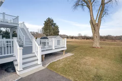 87 Winnapaug Rd, Westerly, RI 02891 photo 5