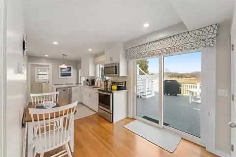 87 Winnapaug Rd, Westerly, RI 02891 photo 16