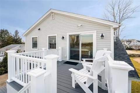 87 Winnapaug Rd, Westerly, RI 02891 photo 6