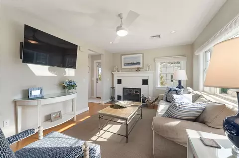 87 Winnapaug Rd, Westerly, RI 02891 photo 10