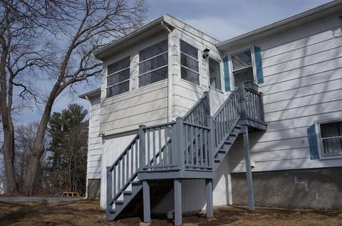 610 Logee St, Woonsocket, RI 02895 photo 3