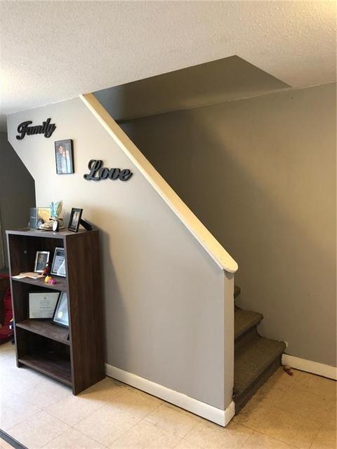 19 Maybrey Dr, Westerly, RI 02891 photo 3