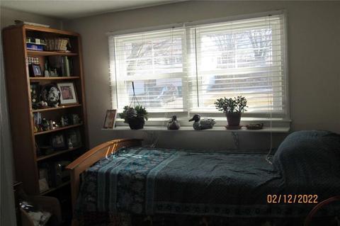 22 Carey Ct, Woonsocket, RI 02895 photo 8