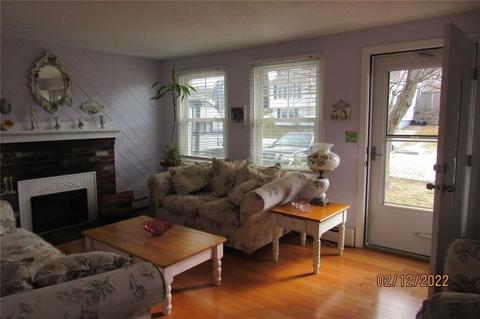 22 Carey Ct, Woonsocket, RI 02895 photo 12
