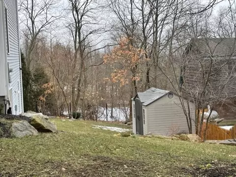 89 Beausoleil St, Woonsocket, RI 02895 photo 15