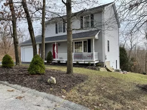 89 Beausoleil St, Woonsocket, RI 02895 photo 3