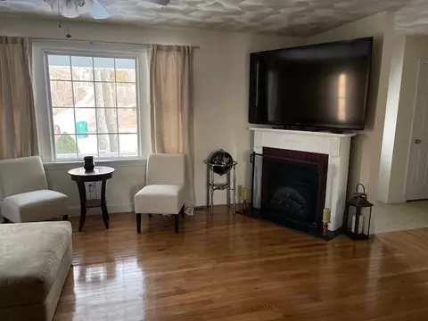 89 Beausoleil St, Woonsocket, RI 02895 photo 6