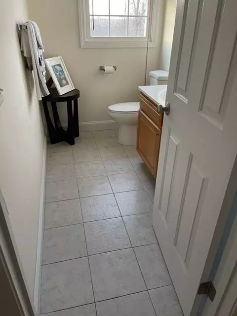 89 Beausoleil St, Woonsocket, RI 02895 photo 4