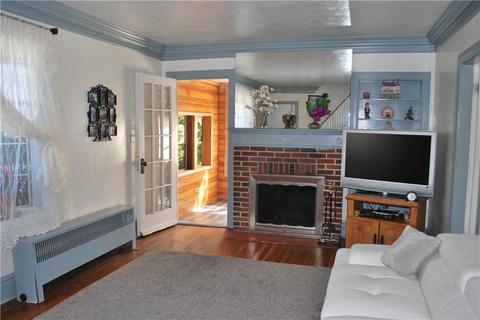 783 Mendon Rd, Woonsocket, RI 02895 photo 7